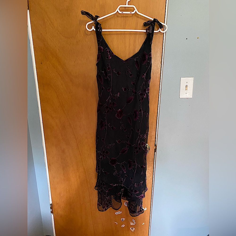 Evan Picone Black and Purple Midi Dress